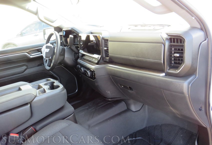 2022 Chevrolet Silverado 1500 - Image 32