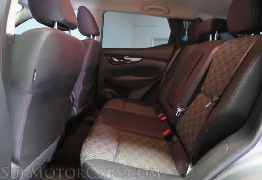 2018 Nissan Rogue Sport - Image 29