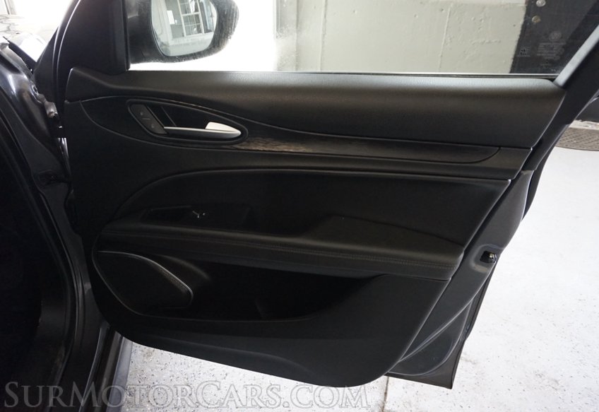 2018 Alfa Romeo Stelvio - Image 58