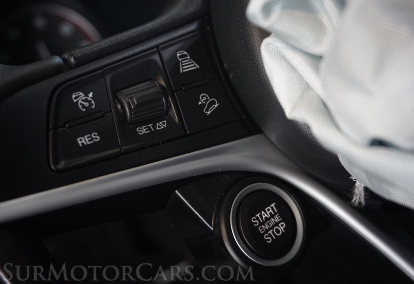 2018 Alfa Romeo Stelvio - Image 48