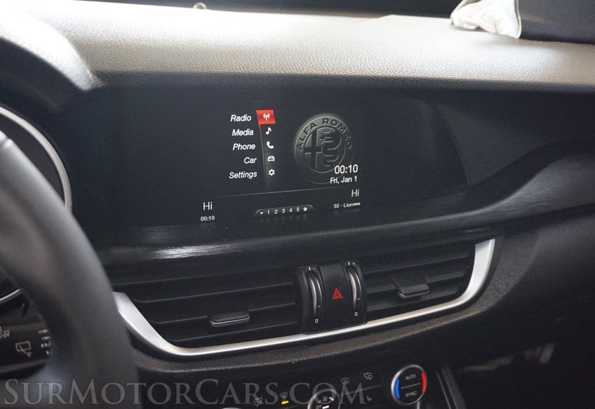 2018 Alfa Romeo Stelvio - Image 47