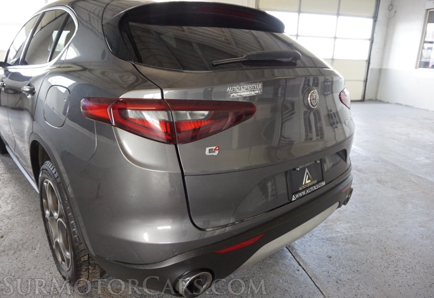 2018 Alfa Romeo Stelvio - Image 24