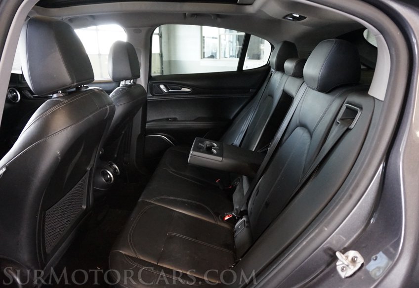 2018 Alfa Romeo Stelvio - Image 34
