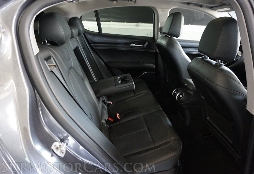 2018 Alfa Romeo Stelvio - Image 35