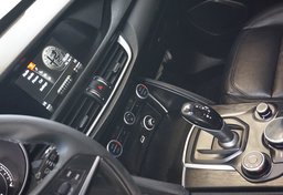 2018 Alfa Romeo Stelvio - Image 38