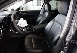 2018 Alfa Romeo Stelvio - Image 32