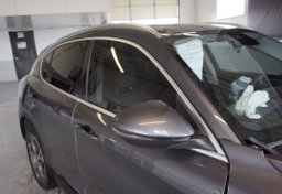 2018 Alfa Romeo Stelvio - Image 15