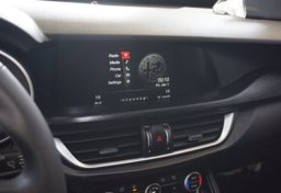 2018 Alfa Romeo Stelvio - Image 47