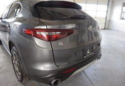 2018 Alfa Romeo Stelvio - Image 24