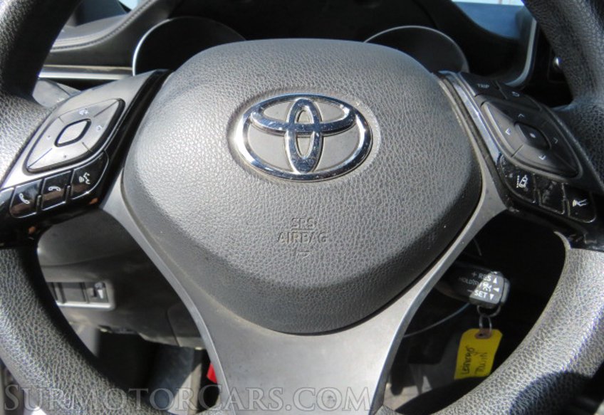 2019 Toyota C-HR - Image 38