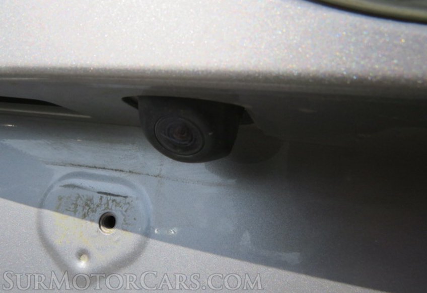 2019 Toyota C-HR - Image 13