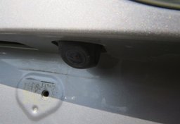 2019 Toyota C-HR - Image 13