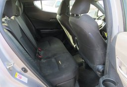 2019 Toyota C-HR - Image 27