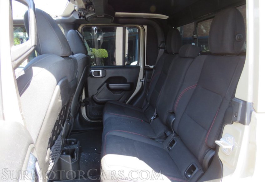 2020 Jeep Gladiator - Image 32