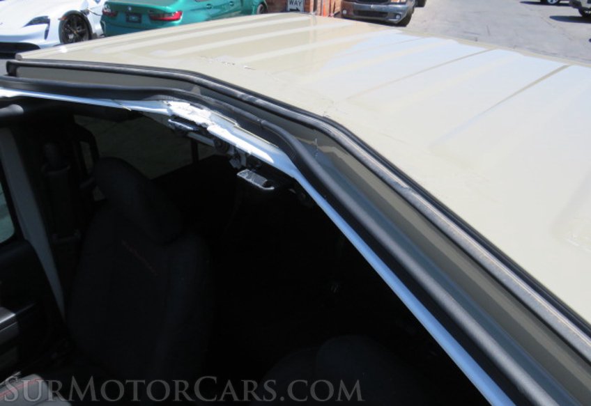 2020 Jeep Gladiator - Image 13