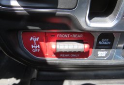 2020 Jeep Gladiator - Image 46