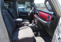 2020 Jeep Gladiator - Image 28