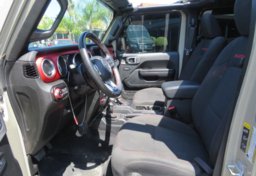 2020 Jeep Gladiator - Image 25