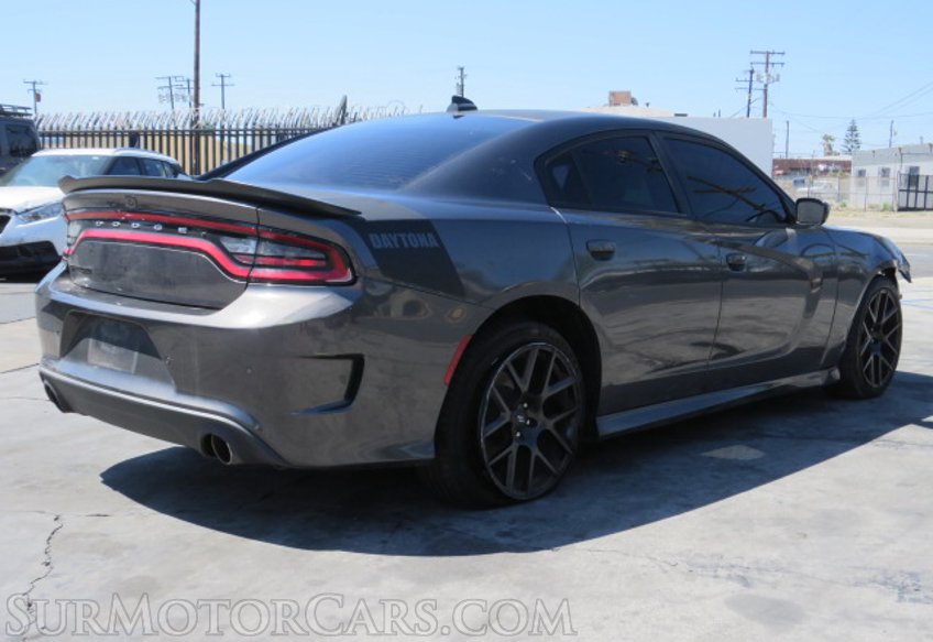 2017 Dodge Charger - Image 8