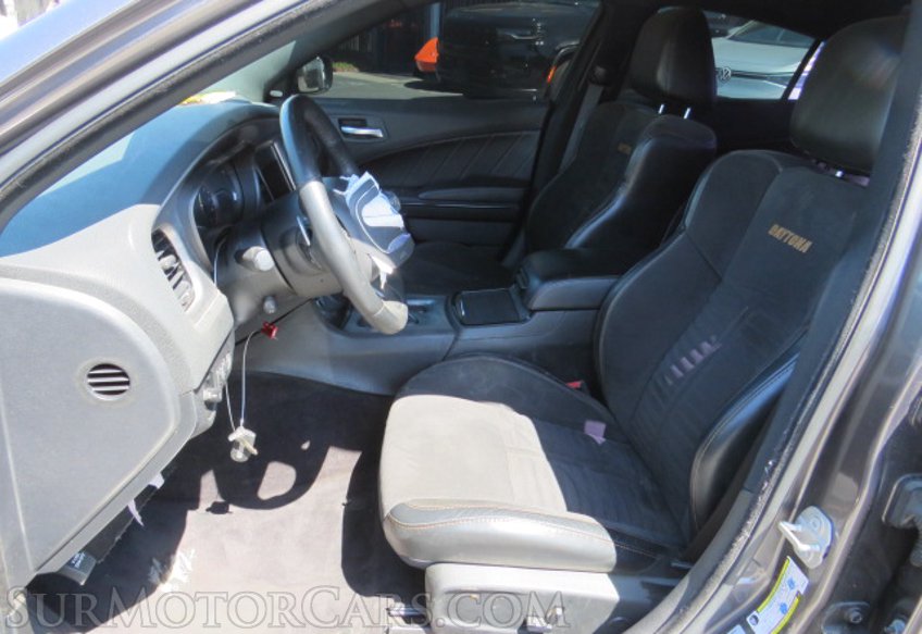 2017 Dodge Charger - Image 24