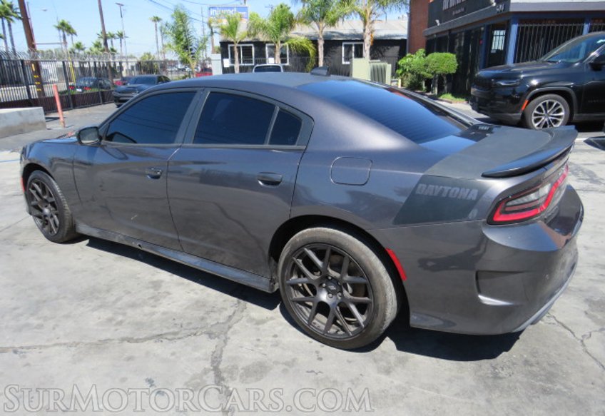 2017 Dodge Charger - Image 9