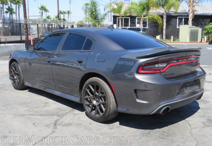 2017 Dodge Charger - Image 7