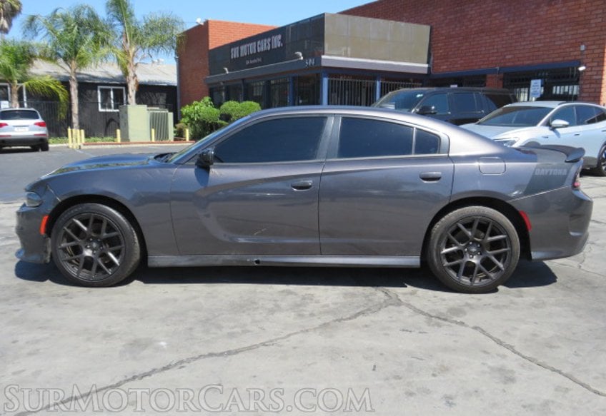 2017 Dodge Charger - Image 5