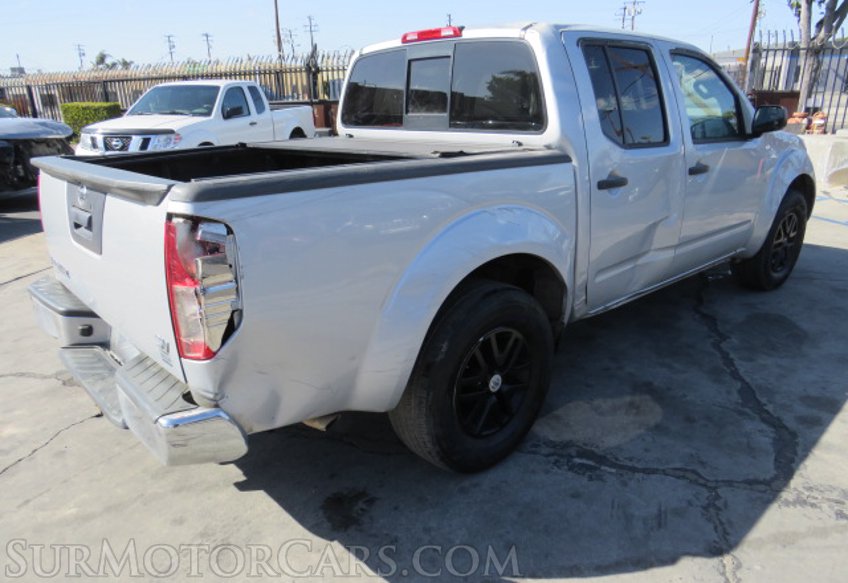 2019 Nissan Frontier - Image 16