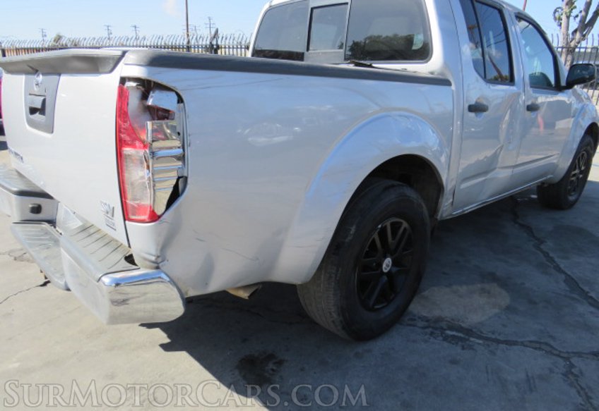 2019 Nissan Frontier - Image 18
