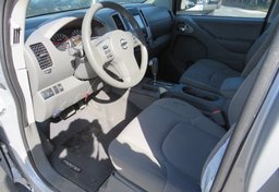 2019 Nissan Frontier - Image 28