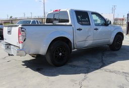 2019 Nissan Frontier - Image 17