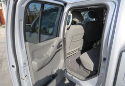 2019 Nissan Frontier - Image 43