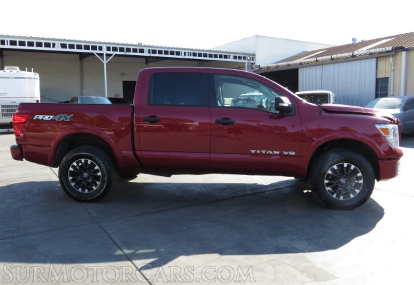 2019 Nissan Titan - Image 9