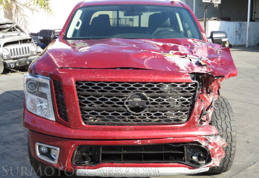 2019 Nissan Titan - Image 11