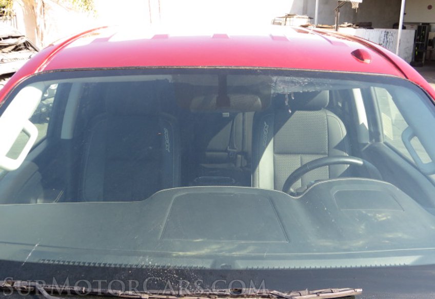 2019 Nissan Titan - Image 14