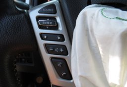 2019 Nissan Titan - Image 40