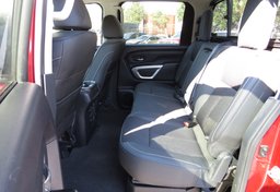 2019 Nissan Titan - Image 36