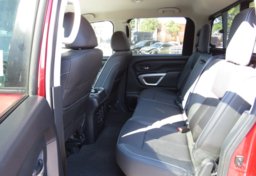 2019 Nissan Titan - Image 34