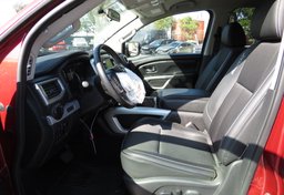 2019 Nissan Titan - Image 27