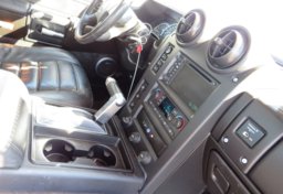 2005 Hummer H2 - Image 41