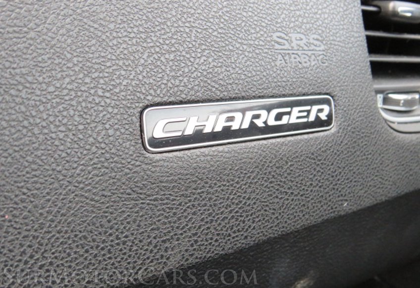 2019 Dodge Charger - Image 40