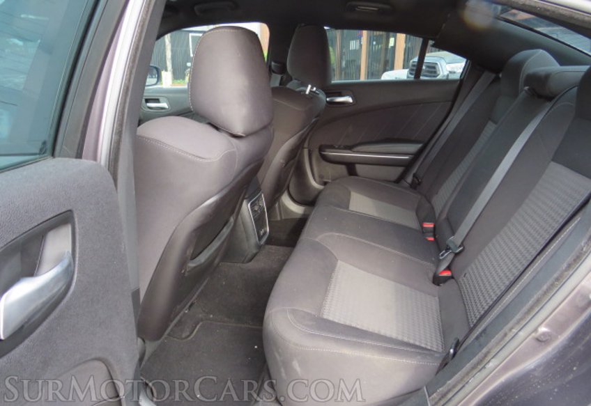 2019 Dodge Charger - Image 28
