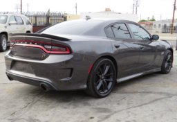 2019 Dodge Charger - Image 7