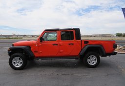 2020 Jeep Gladiator - Image 9