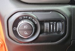 2020 Jeep Gladiator - Image 39