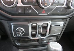 2020 Jeep Gladiator - Image 34