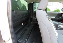 2018 Toyota Tacoma - Image 34