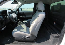 2018 Toyota Tacoma - Image 32