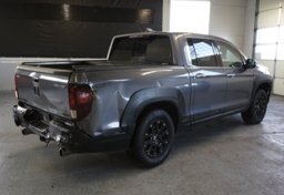 2022 Honda Ridgeline - Image 8