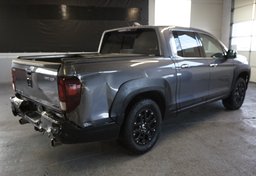 2022 Honda Ridgeline - Image 7